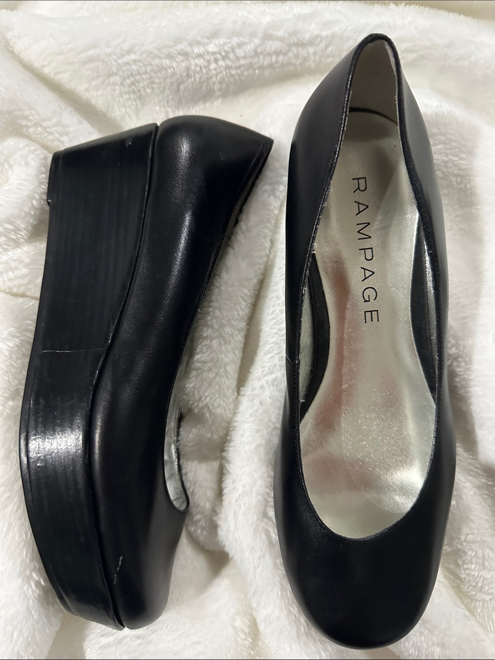 RAMPAGE Black Leather Platform Wedge Pumps Sz 6 Feminine Classic Date Dancing